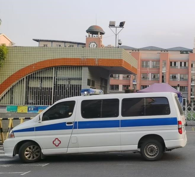 永仁救护车出租护送骨折病人一公里多少钱